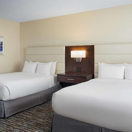 Doubletree By Hilton Greensboro Ngoại thất bức ảnh