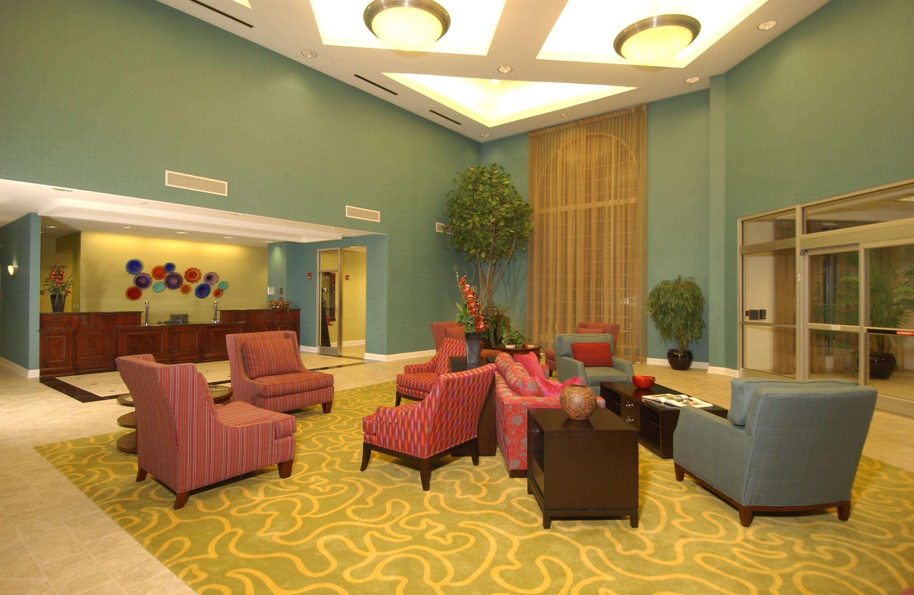 Doubletree By Hilton Greensboro Ngoại thất bức ảnh