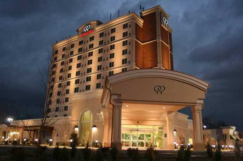 Doubletree By Hilton Greensboro Ngoại thất bức ảnh