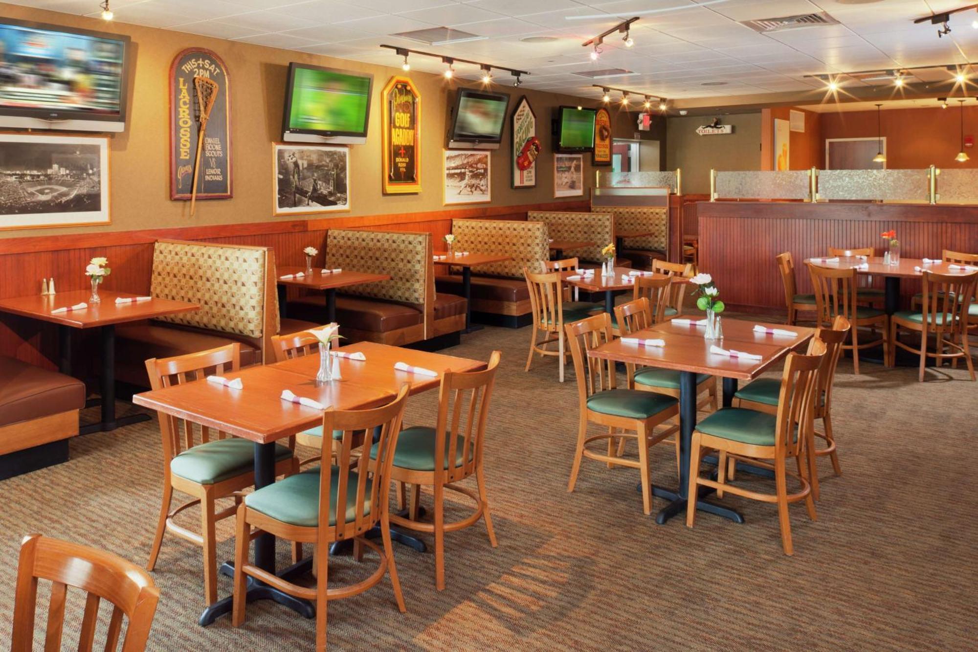 Doubletree By Hilton Greensboro Ngoại thất bức ảnh