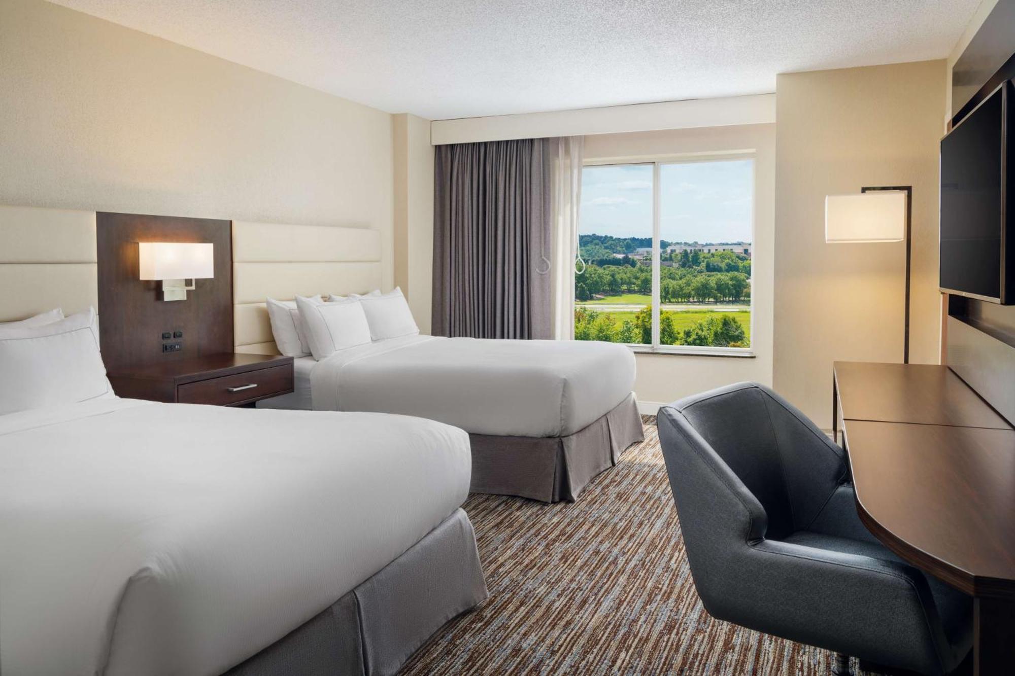 Doubletree By Hilton Greensboro Ngoại thất bức ảnh